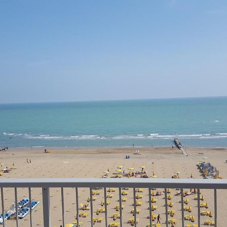 Residence Centro Commerciale - Walterigato Apartments Solo Per Famiglie 리도 디 예솔로 외부 사진