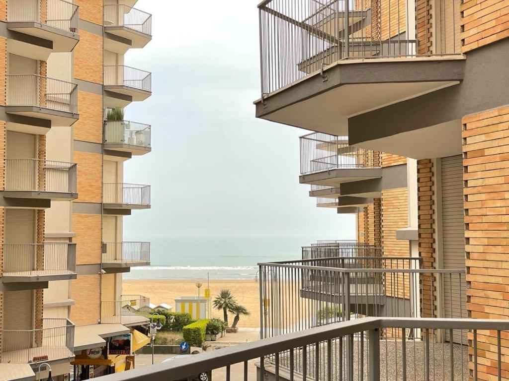 Residence Centro Commerciale - Walterigato Apartments Solo Per Famiglie 리도 디 예솔로 외부 사진